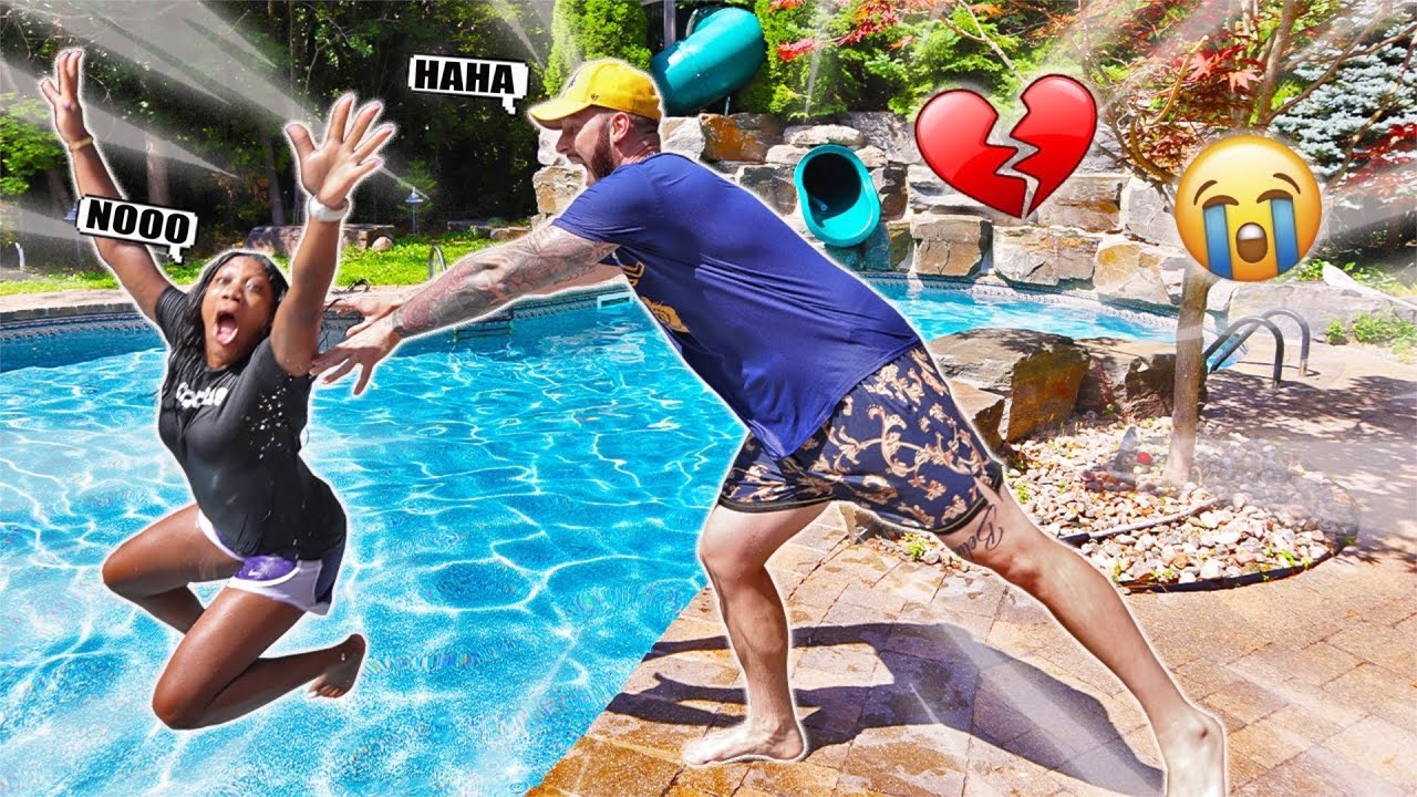 Mädchen im schwimmbad kennenlernen