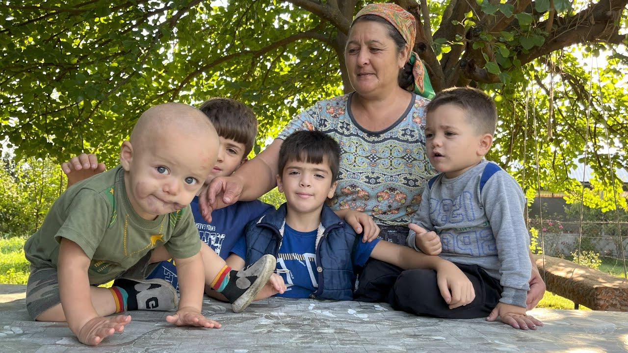 Grandma Cooking: Can You Make BLACKBERRY Jam in Just 5 Minutes?