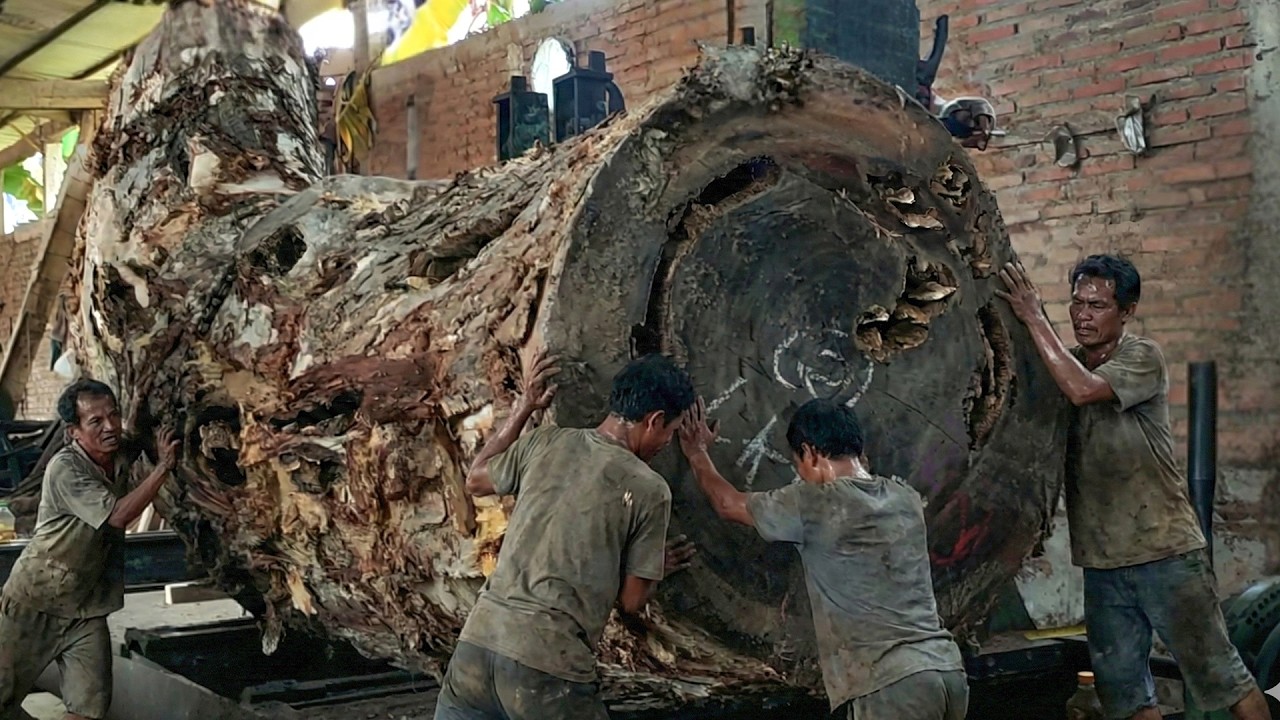 A Massive Sawmill in New York Faces the Cursed Mount Bleduk Log and ...