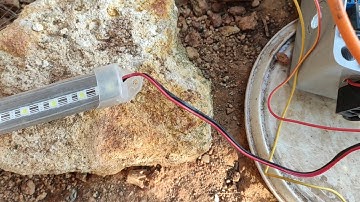 Wind turbine dump/diversion load controller