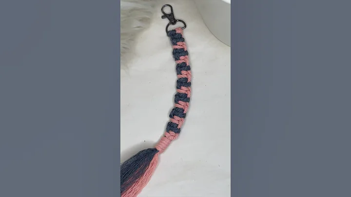 Macrame keychain tutorial #macrame #macramemakers #macrameknots #macrametutorial #macramecreation
