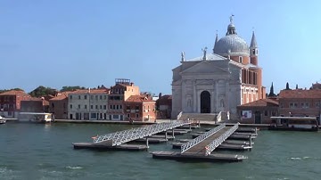 صوت ملائكي سورة القدر راحة للقلب وجلاء للهم