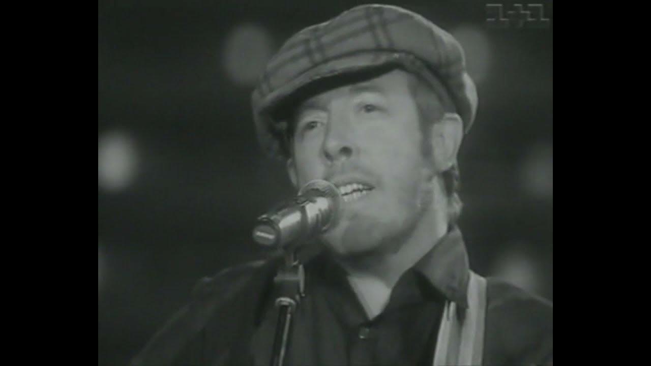 Шансон ноты для баяна. Золотится серенький дымок. Виктор петлюра свиданка. Серебрится серенький дымок макаревич слушать. Виктор петлюра свиданка.