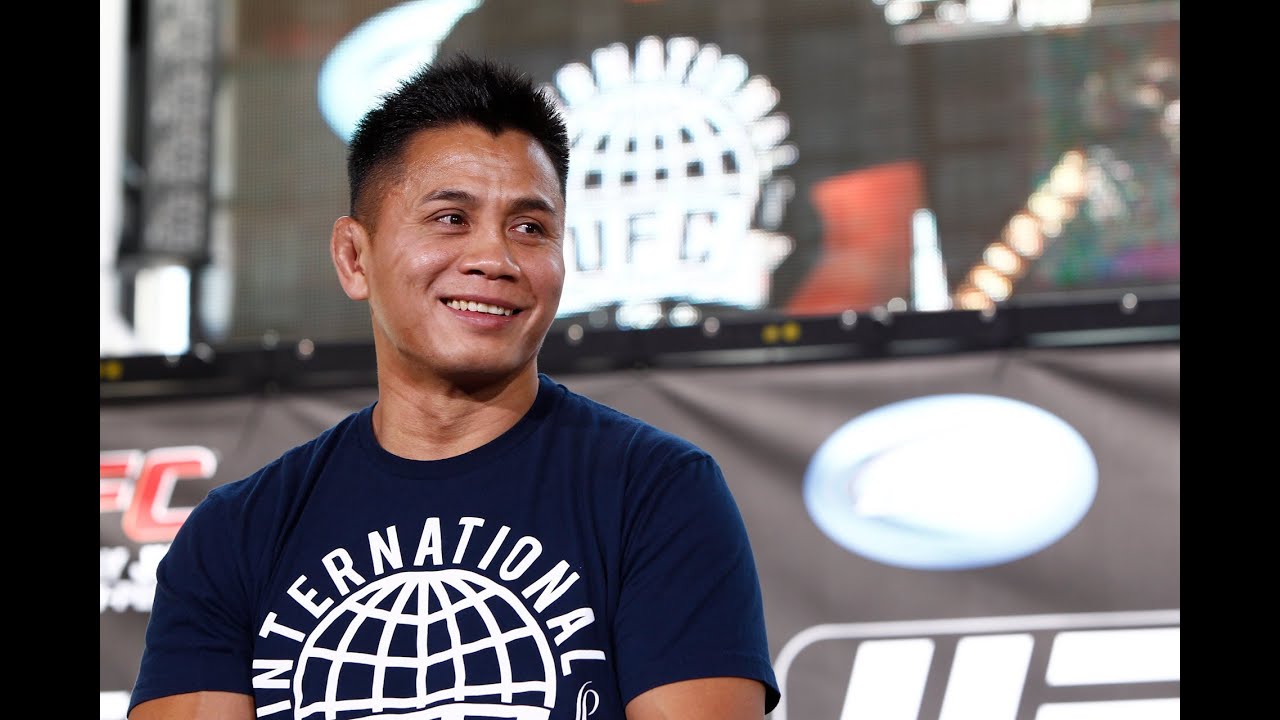 UFC 148: Cung Le Believes Sensei Seagal Hasn't Done Anything for MMA