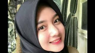 Musikalisasi puisi ber judul wanita cantik #cantik #wanitacantik #musikalisasipuisi