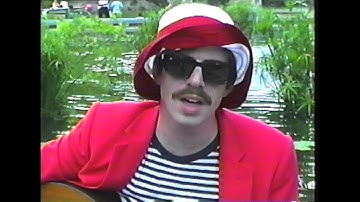 Ade - Junk in Orbit (Official Video)