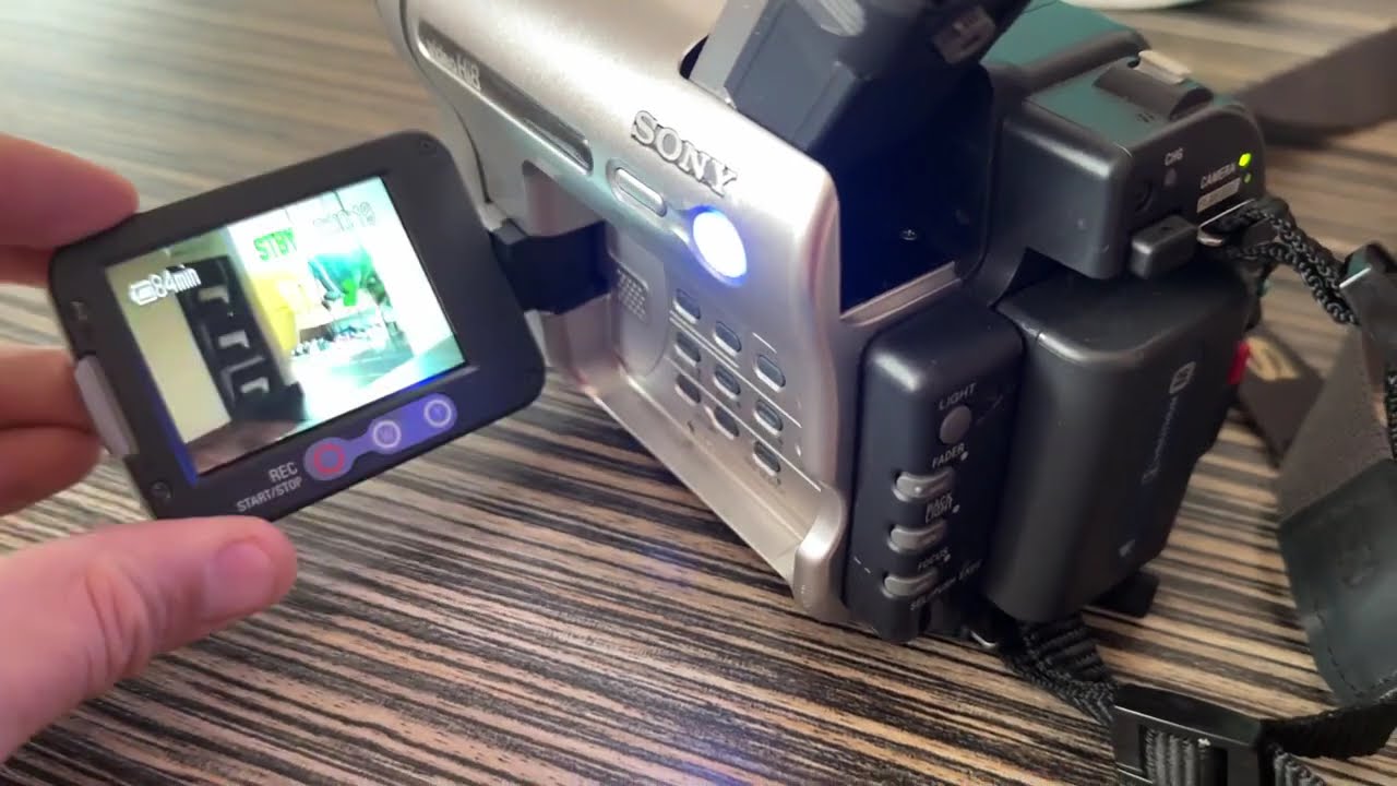 Sony Pal CCD-TRV238E PAL Hi8 8mm Video8 Camcorder VCR Player Video