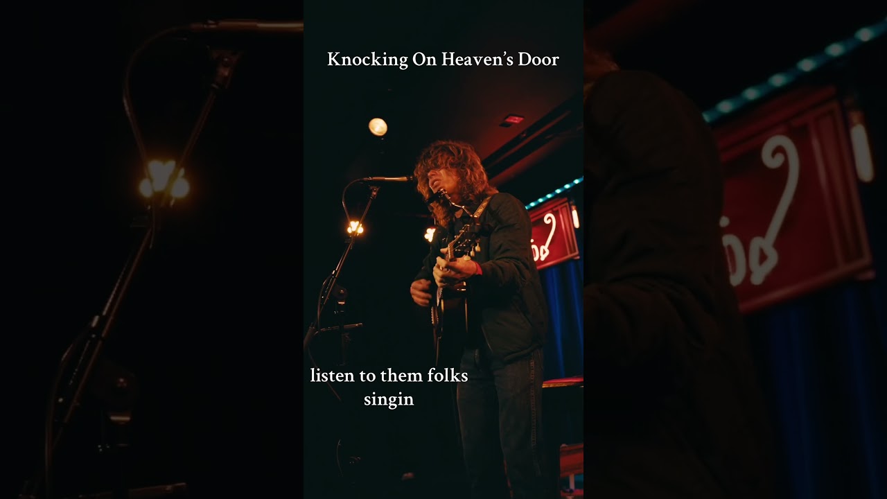 Welles sings Dylan in California 