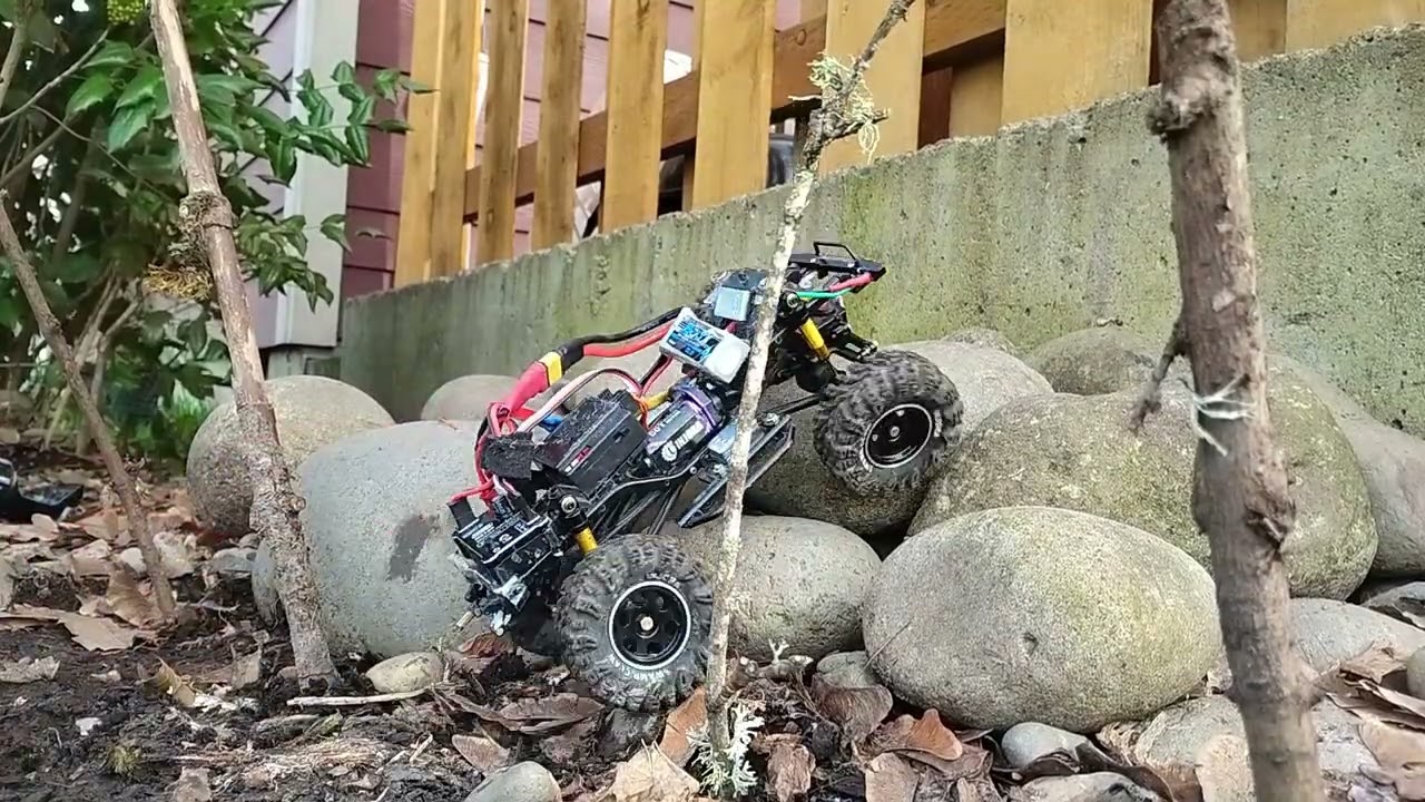 Rc crawler,  Problem now is the Driver, Hey that is ME..... More Rocks ?