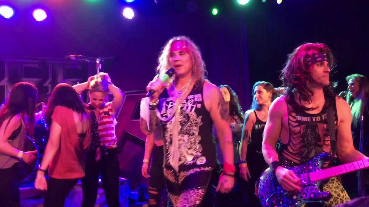 17 girls. Steel Panther 9.11.2016