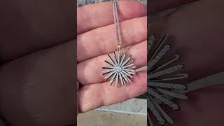 ✨ A star that shines two ways. ✨#diamondpendant #holidaygiftguide #jewelrygift #star #burst #shorts