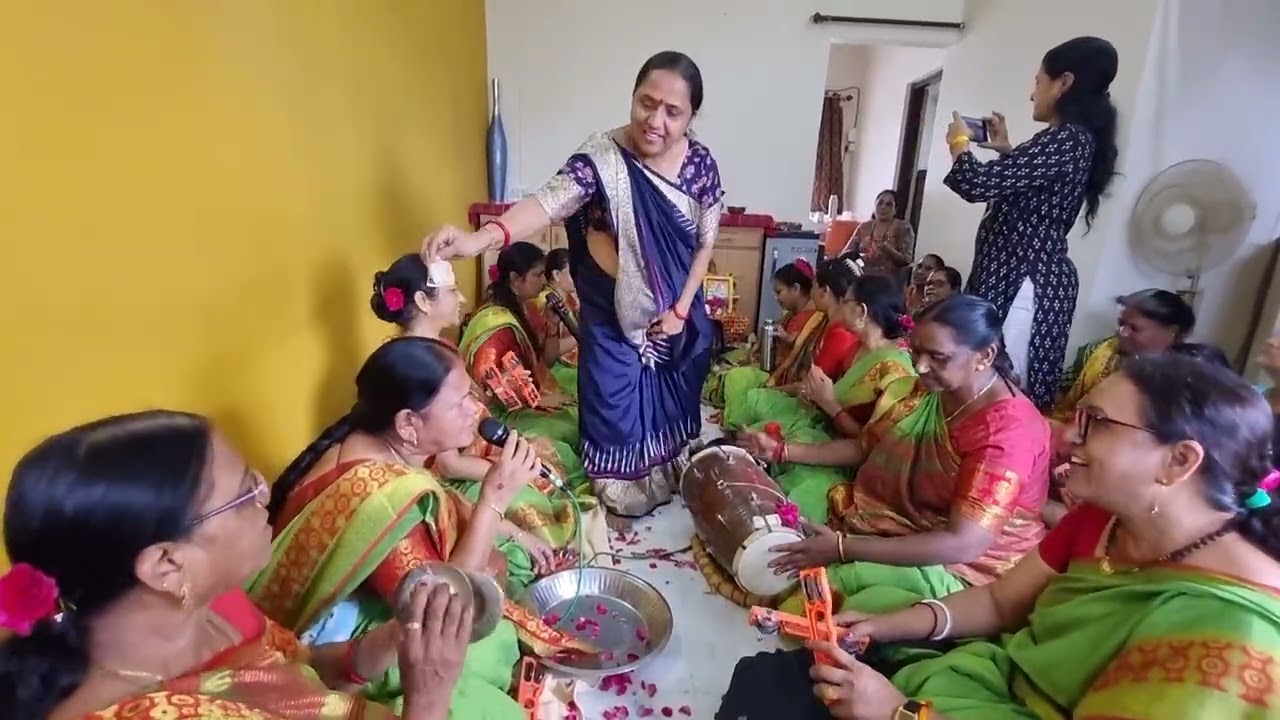 🌹વૈકુંઠ મંડળને જાવું છે યાત્રા કરવા🌹 (લખેલું છે) નયનાબેન