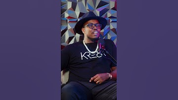 Should Creativity Have Structure?