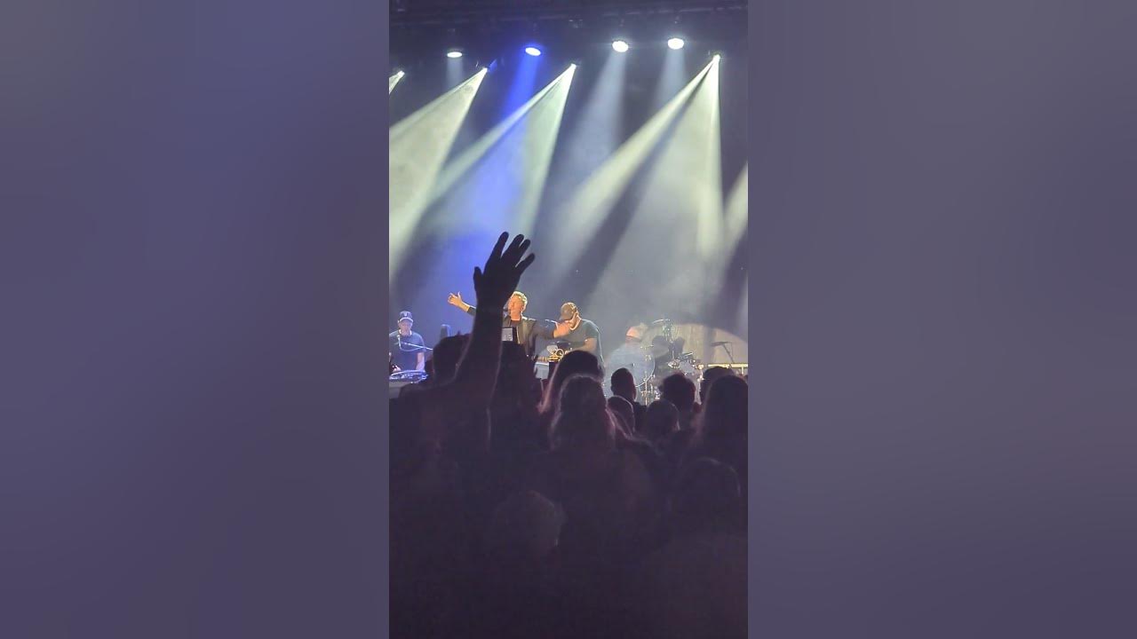 Chris Tomlin - Whom Shall I Fear? (God of Angel Armies)