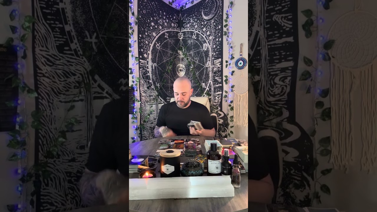 AQUARIUS |SONEONE IS LOSING THEIR MIND BECAUSE YOUR BLESSINGS DONT STOP POURING IN! HIGHLY FAVORED!