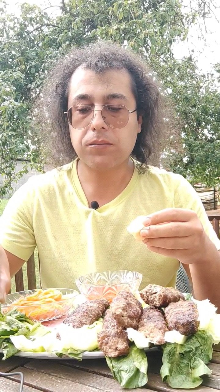 Kebab mit scharfer Soße und Gemüse - YouTube