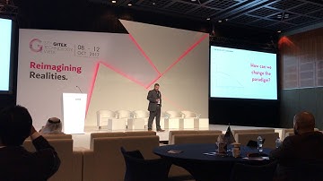 Matthew Van Niekerk pitches DataBrokerDAO at Gitex.