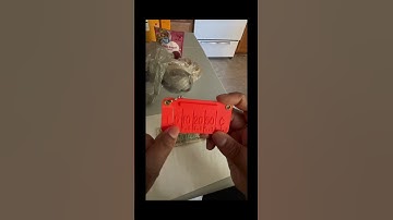 How do blind people identify money