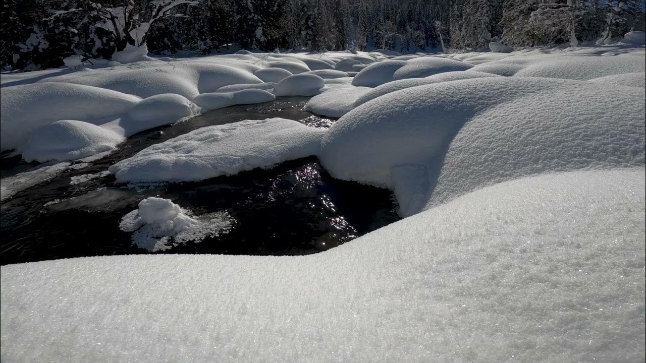 Гудит зим. Зима в Сибири. Зимняя вода село. Звуки зимы. Шум воды зима.