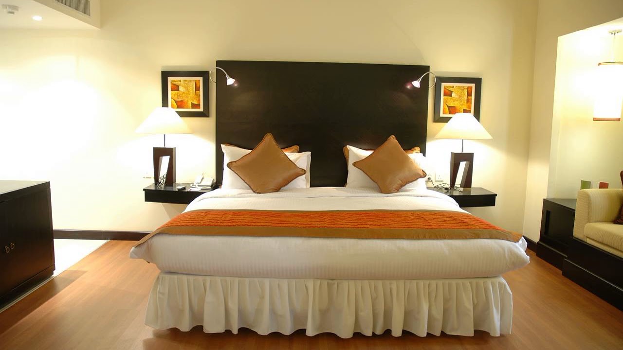 Ramada Plaza Karachi | Pakistan | AZ Hotels - YouTube