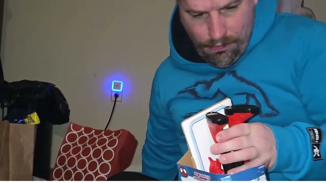 I am un box my toy marvel spidey and his amazing friends mies morales spider man 