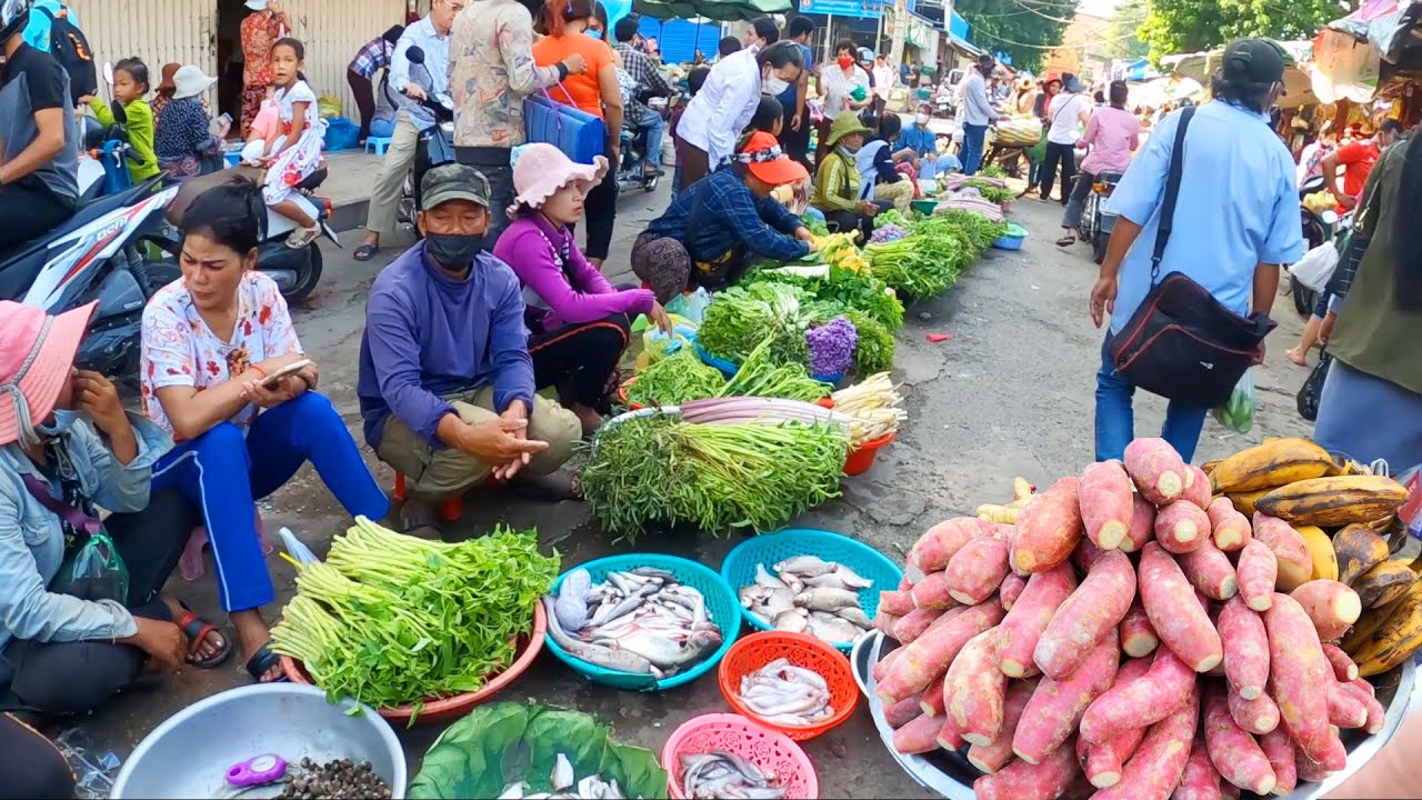 Plenty of Fresh Tropical Fruit, Vegetable, Num Banhchok at Kandal Market - Cambodia Street Food