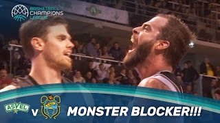 Monster blocker Dragović denies Hanley twice!!!