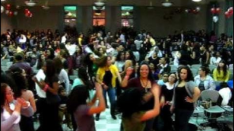 Greekster.tv - Senoritas, Lambda Ladies,  Sunflowers stroll