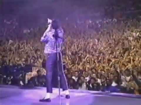 *R Kelly* - Michael Jackson dancing to Ignition realitY VIDEO :)