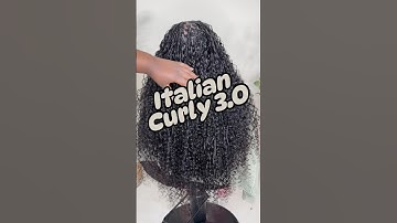 Transform your look with our luxurious Italian Curly hair. #bohobraids #braids 💁‍♀️✨