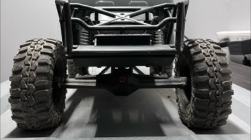 Vanquish VS4-10 Phoenix straight axle rtr testing