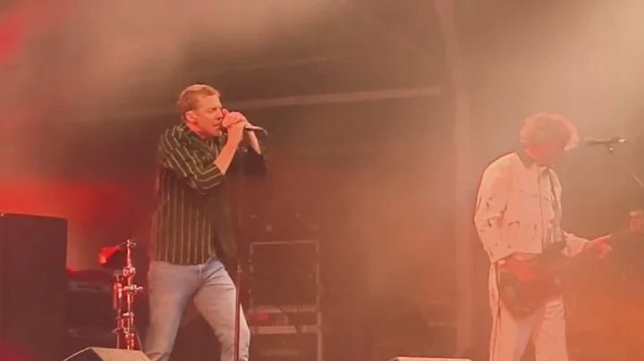 Kaiser Chiefs - I Predict a Riot - Bristol 2025