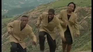 Miniatura de vídeo de "Ncandweni Christ Ambassadors - Endleleni Yokukholwa (Official Music Video)"