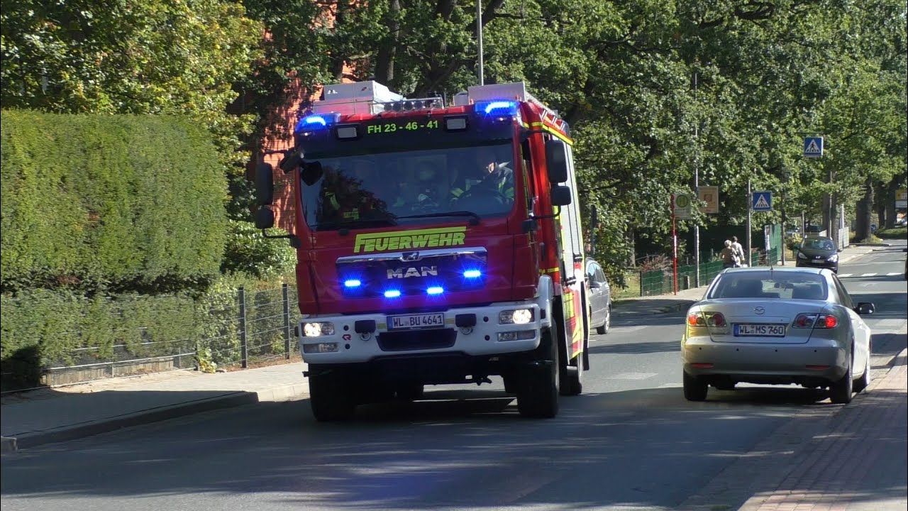 [Großeinsatz-Krankenhaus Buchholz] Einsatzfahrten von Feuerwehr, Rettungsdienst, Polizei und SEG
