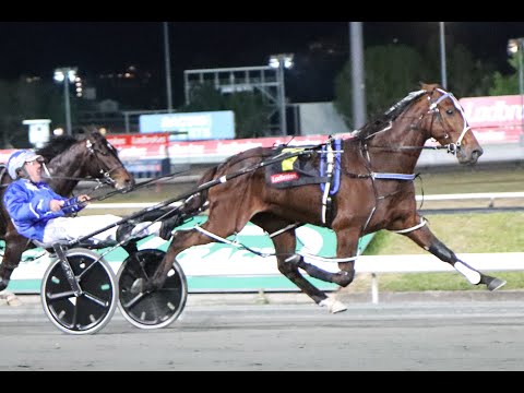 ID25 Ladbroke S Queensland Derby 2680M G1 Albion Park Rubira 1 54 7