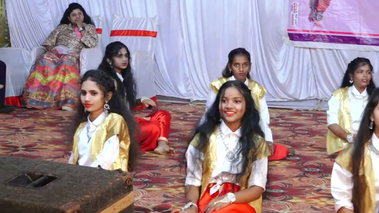 A remix dance performance on famous telugu songs by our 9th girls