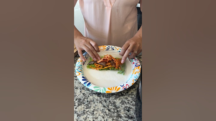 My friends tried to make ramen spring rolls