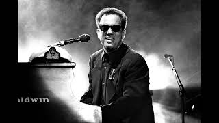 View Billy Joel Live in Wantagh, NY Performing Storm Front and Allentown