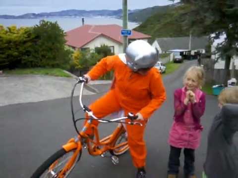 captain-electric,-a-wellington-super-hero-for-the-people