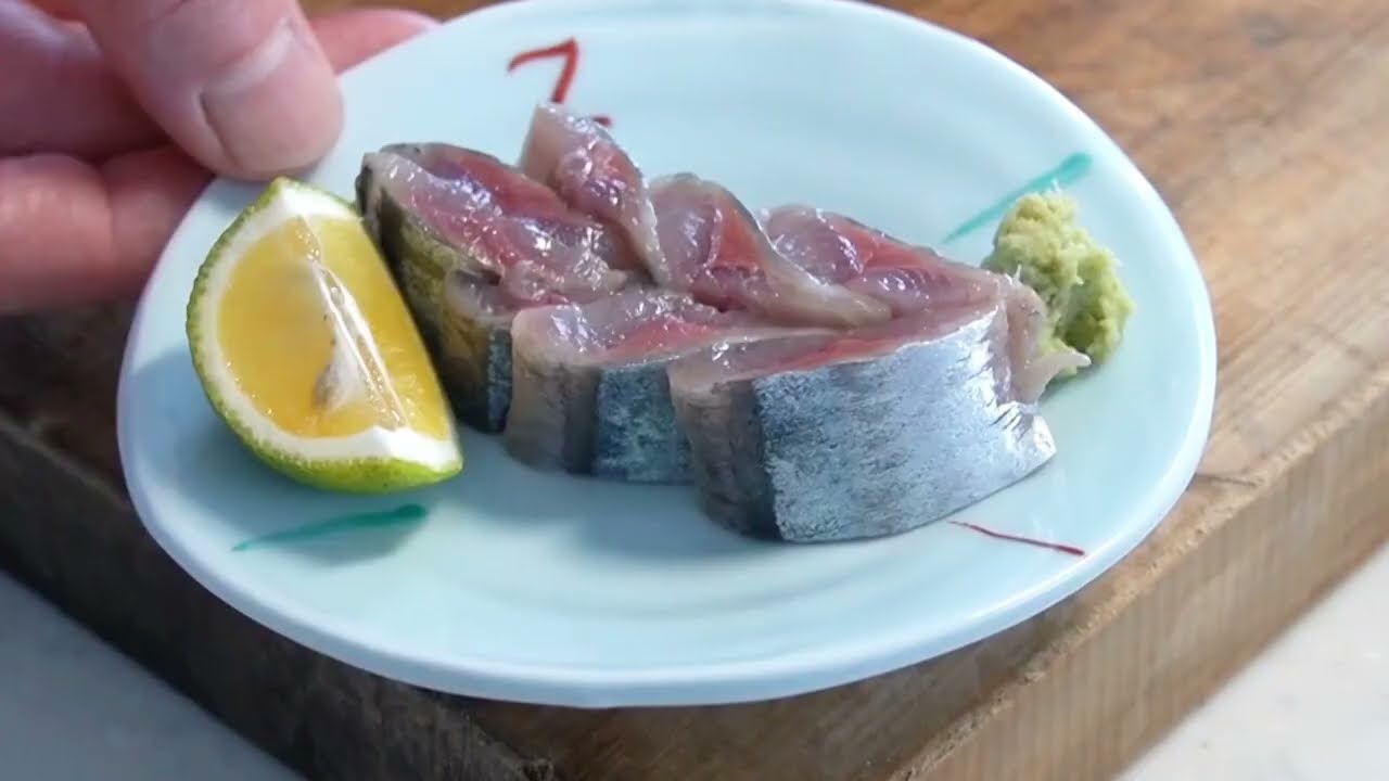 Mastering Sanma Sashimi: A Step-by-Step Guide to Filleting and Plating