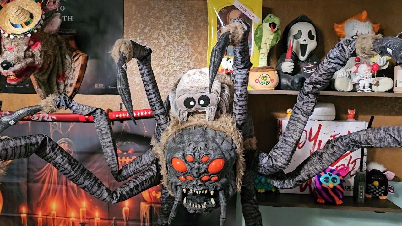 WANDA WEBWORTH Animatronic Spirit Halloween 2024