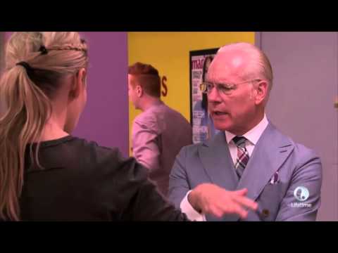 Video: Tim Gunn Nettovärde: Wiki, Gift, Familj, Bröllop, Lön, Syskon