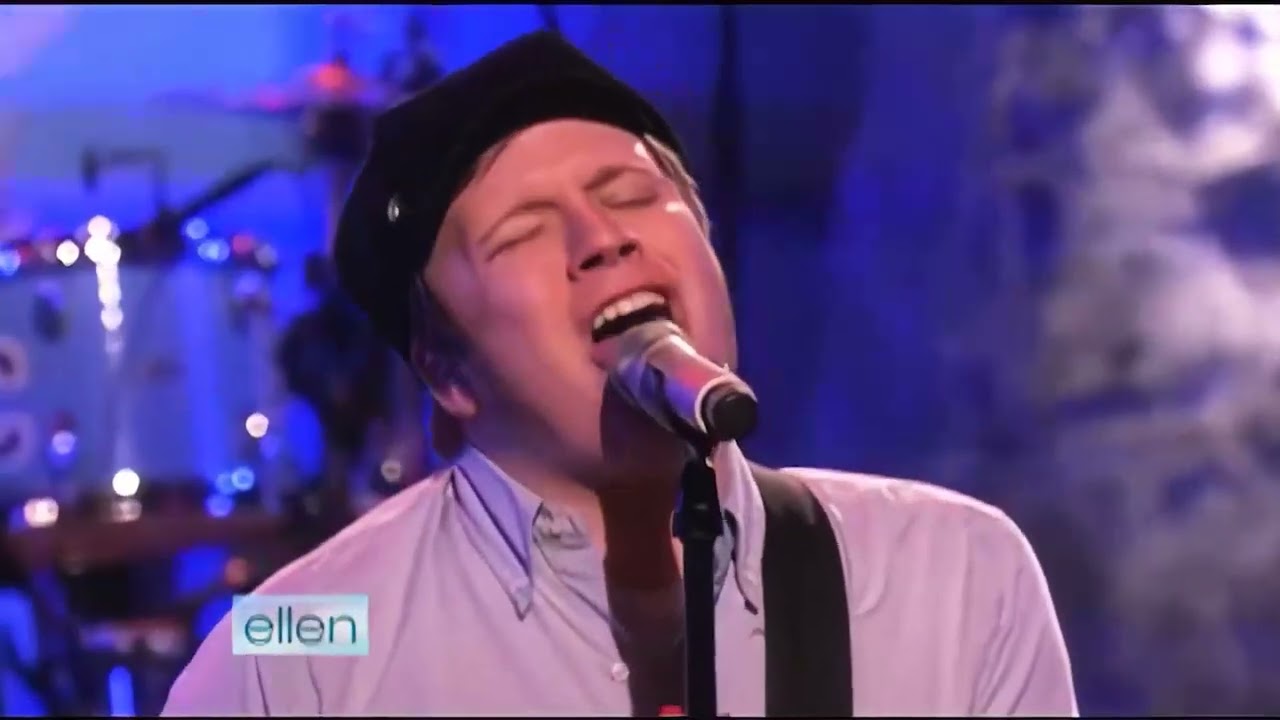 Fall Out Boy - America's Suitehearts (Live At The Ellen Degeneres Show)