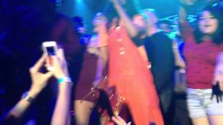 M.I.A. performs "Paper Planes" @ Webster Hall 5-10-14