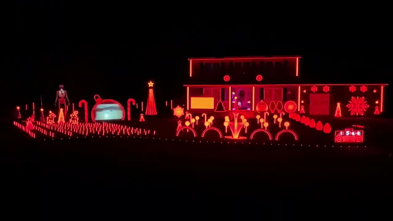Christmas Vacation Movie Intro scene in Christmas Lights (Garneau Family Lights 2025)