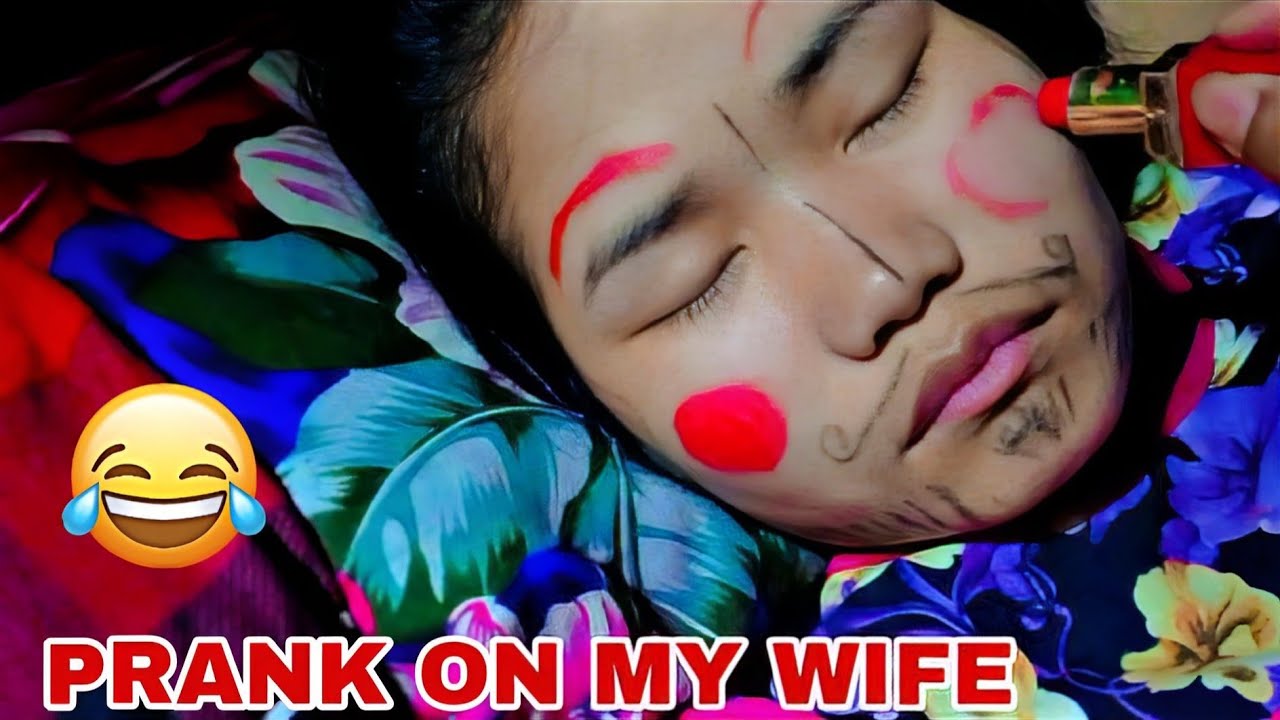 makeup prank at night 😂😂🤬||couple prank @Lairabavlog