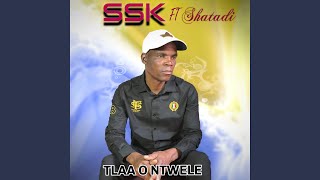 RE THUNTSHA LEROLE (feat. SHATADI)