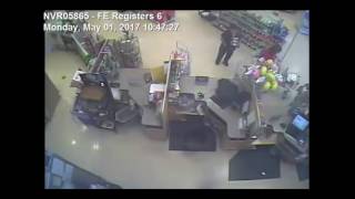 Fresno police seek RiteAid thief