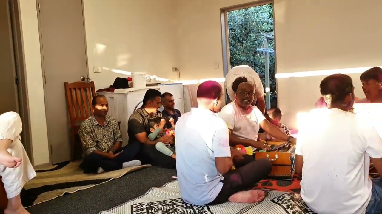 Fiji Style Phaag by Amal Jimmy Prasad - Sada Anand Rahe Yahi Duware.