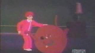 Scooby-Doo Inflates Himself With A Bike Pump